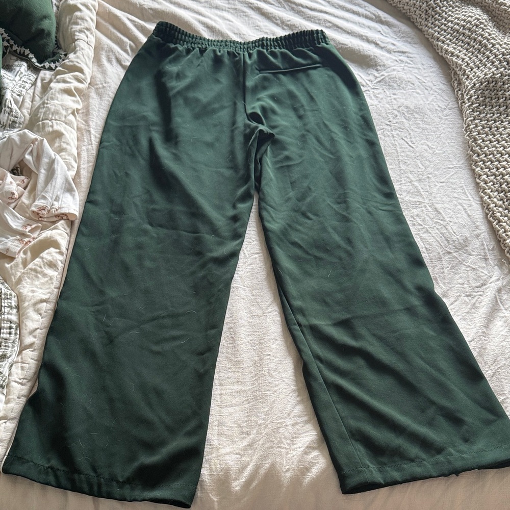 Size Medium Track Pant - Picture 3 of 4